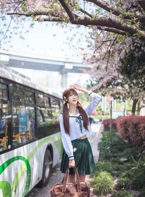 加勒比女海盗播放_DVD动漫免费观看